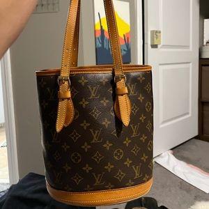 Louis Vuitton petit bucket bag